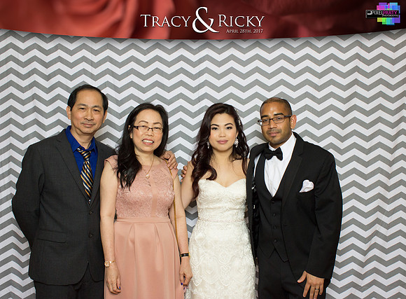 40128 - Tracy + Ricky Wedding Photobooth 2017