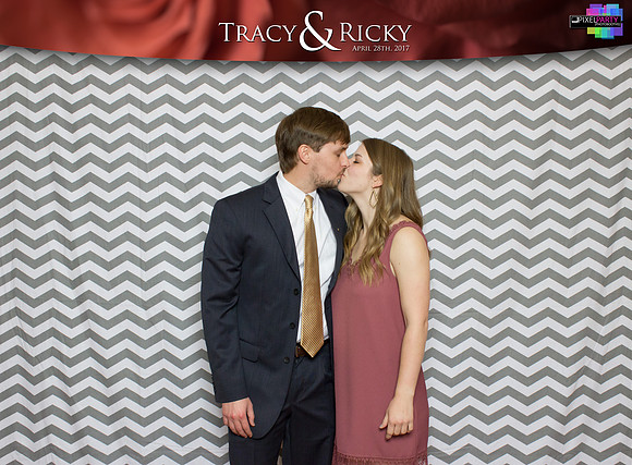 40223 - Tracy + Ricky Wedding Photobooth 2017