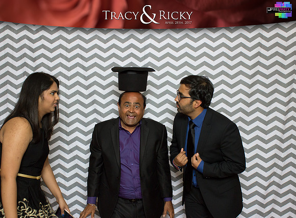 40209 - Tracy + Ricky Wedding Photobooth 2017