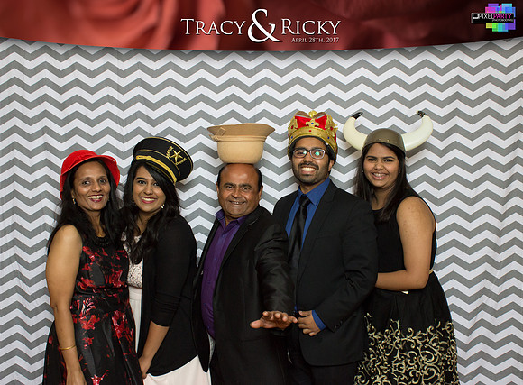 40201 - Tracy + Ricky Wedding Photobooth 2017