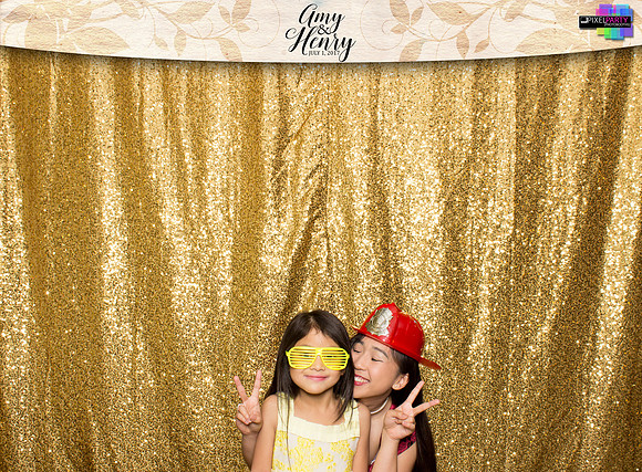 30064 - Amy + Henry Wedding Photobooth 2017