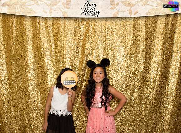 30200 - Amy + Henry Wedding Photobooth 2017