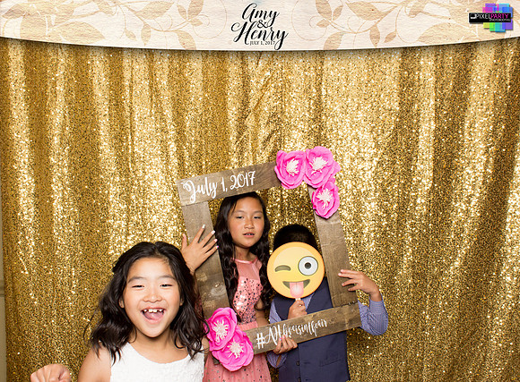 30295 - Amy + Henry Wedding Photobooth 2017