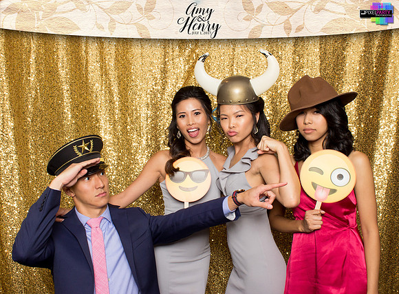 30189 - Amy + Henry Wedding Photobooth 2017