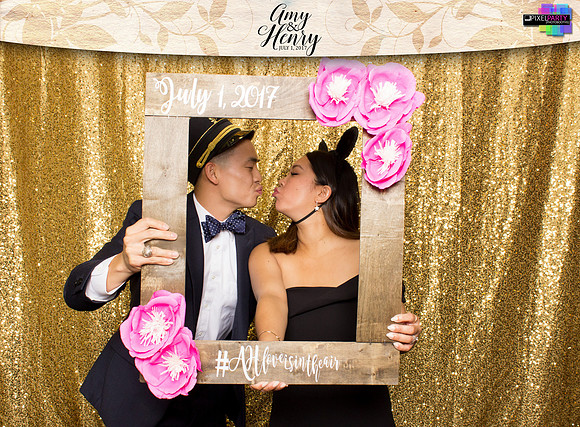 30070 - Amy + Henry Wedding Photobooth 2017