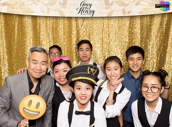 30006 - Amy + Henry Wedding Photobooth 2017