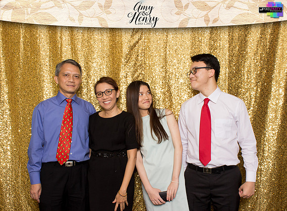30076 - Amy + Henry Wedding Photobooth 2017