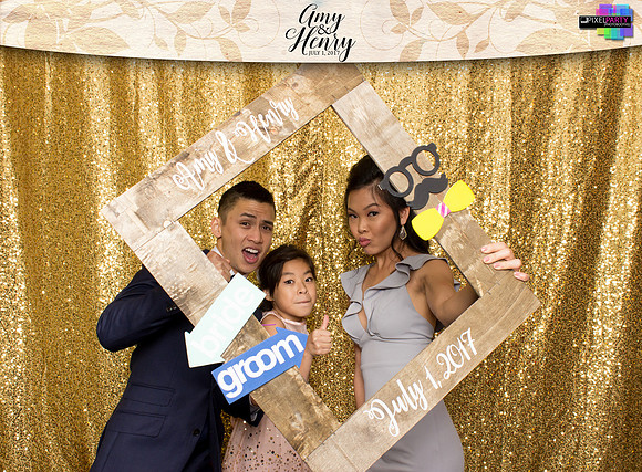 30105 - Amy + Henry Wedding Photobooth 2017