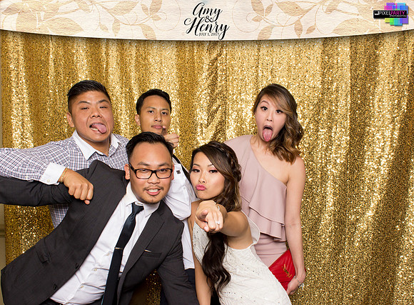 30389 - Amy + Henry Wedding Photobooth 2017