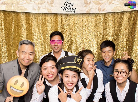30008 - Amy + Henry Wedding Photobooth 2017