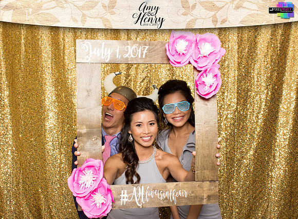 30066 - Amy + Henry Wedding Photobooth 2017