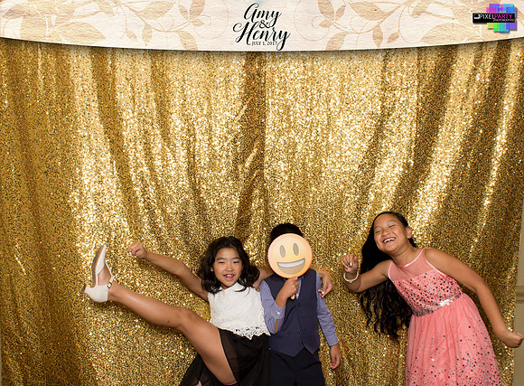 30286 - Amy + Henry Wedding Photobooth 2017