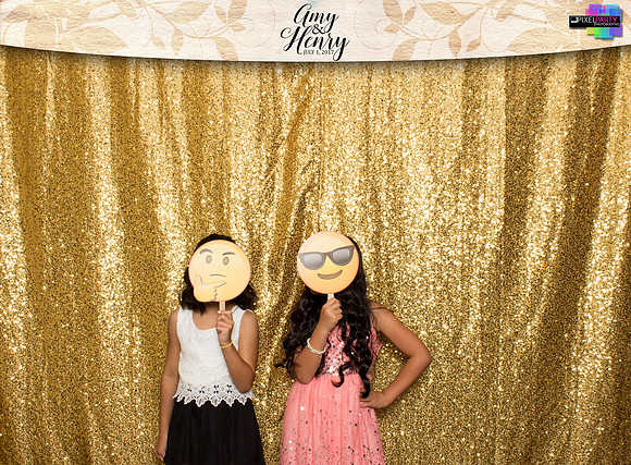 30201 - Amy + Henry Wedding Photobooth 2017