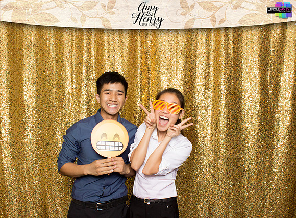 30488 - Amy + Henry Wedding Photobooth 2017
