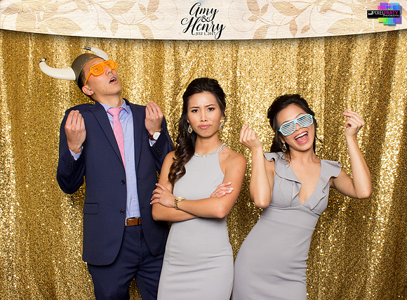 30068 - Amy + Henry Wedding Photobooth 2017