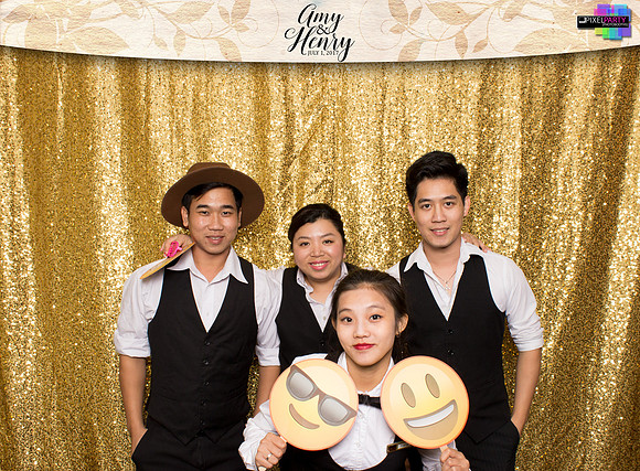 30009 - Amy + Henry Wedding Photobooth 2017