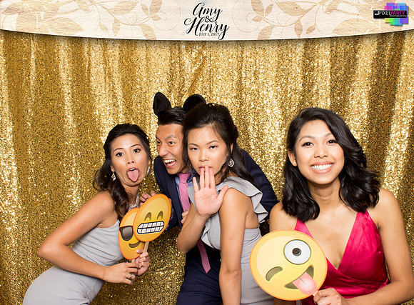 30194 - Amy + Henry Wedding Photobooth 2017