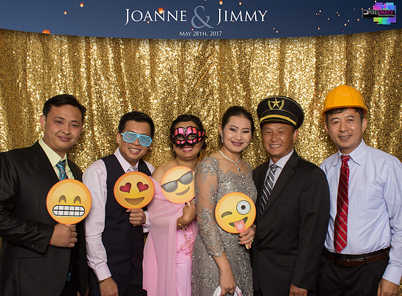 30353 - Joanne + Jimmy Wedding Photobooth 2017
