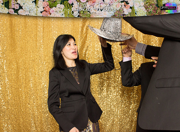60098 - Jolie + Peter Wedding Photobooth 2017