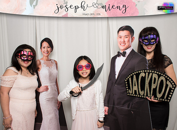30033 - Mieng + Joseph Wedding Photobooth 2018