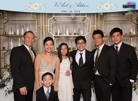 20250 - ViAnh + Addison Wedding Photobooth 2018