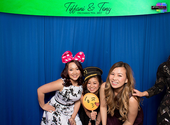 60149 - Tiffani + Tony Wedding Photobooth 2017