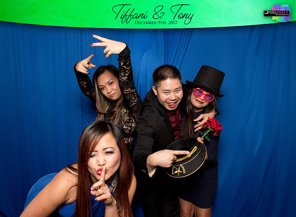 60205 - Tiffani + Tony Wedding Photobooth 2017