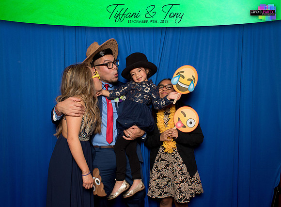 60151 - Tiffani + Tony Wedding Photobooth 2017