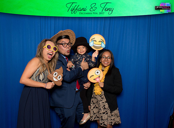 60152 - Tiffani + Tony Wedding Photobooth 2017