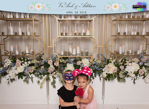 20221 - ViAnh + Addison Wedding Photobooth 2018