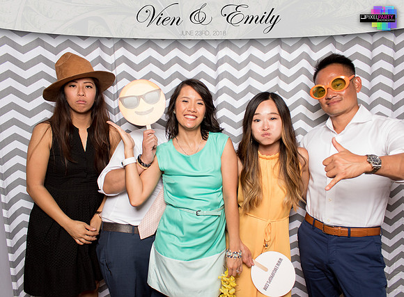 50403 - Emily + Vien Wedding Photobooth 2018
