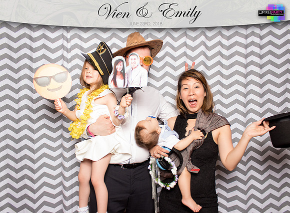 50335 - Emily + Vien Wedding Photobooth 2018