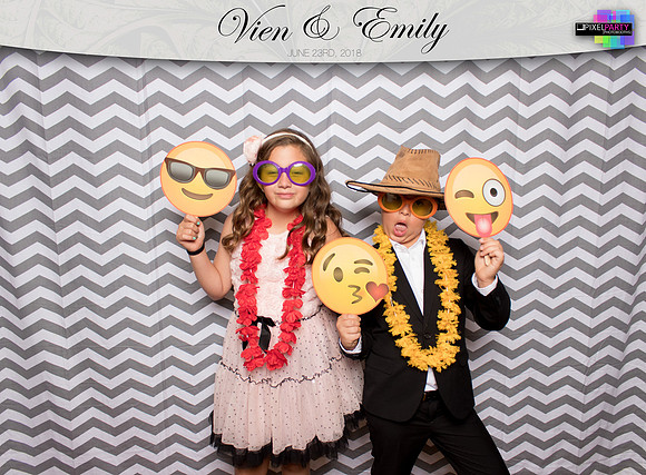 50156 - Emily + Vien Wedding Photobooth 2018