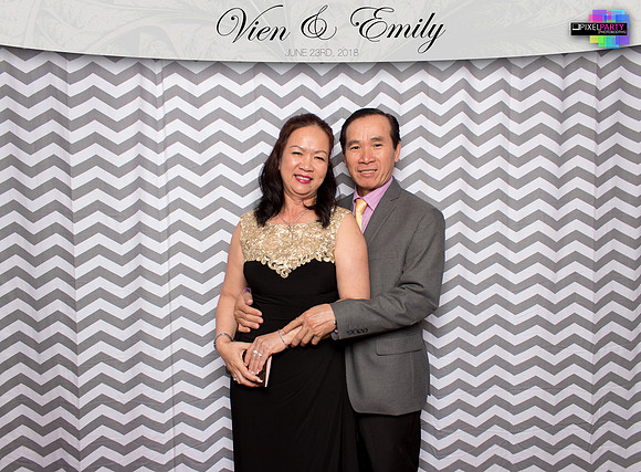 50025 - Emily + Vien Wedding Photobooth 2018