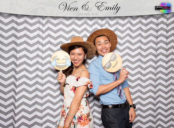 50427 - Emily + Vien Wedding Photobooth 2018