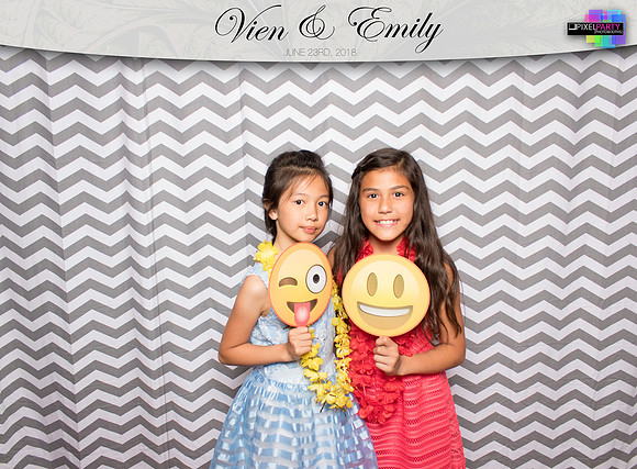 50354 - Emily + Vien Wedding Photobooth 2018
