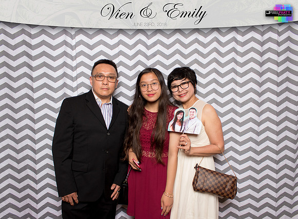50018 - Emily + Vien Wedding Photobooth 2018