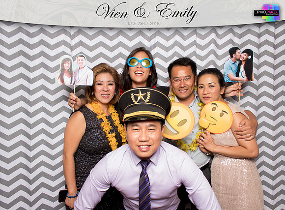 50432 - Emily + Vien Wedding Photobooth 2018