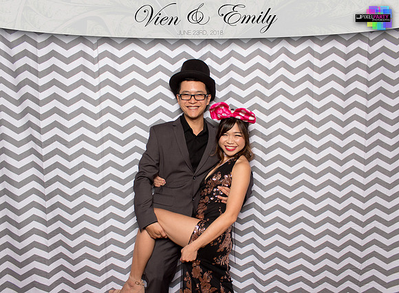 50197 - Emily + Vien Wedding Photobooth 2018