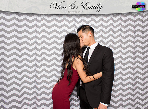50392 - Emily + Vien Wedding Photobooth 2018