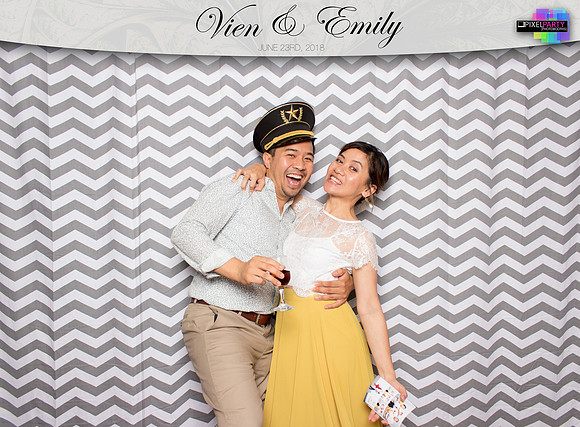 50287 - Emily + Vien Wedding Photobooth 2018