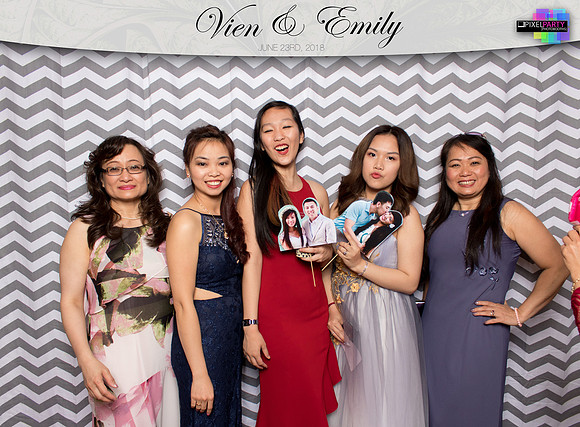 50077 - Emily + Vien Wedding Photobooth 2018