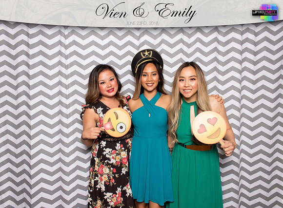 50318 - Emily + Vien Wedding Photobooth 2018