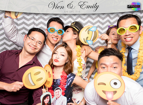 50362 - Emily + Vien Wedding Photobooth 2018