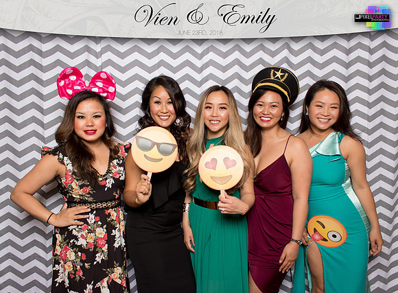 50117 - Emily + Vien Wedding Photobooth 2018