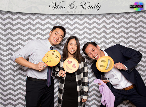 50207 - Emily + Vien Wedding Photobooth 2018