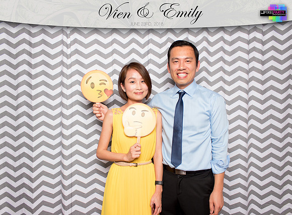 50330 - Emily + Vien Wedding Photobooth 2018