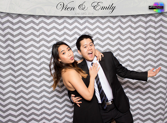 50172 - Emily + Vien Wedding Photobooth 2018