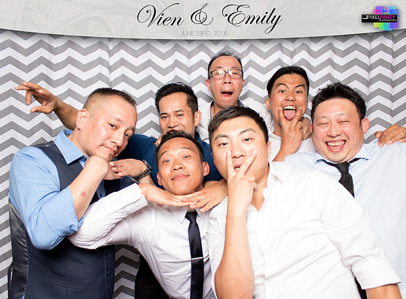 50376 - Emily + Vien Wedding Photobooth 2018