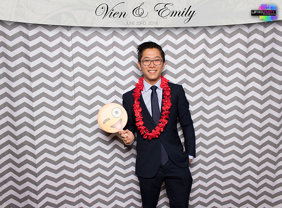 50068 - Emily + Vien Wedding Photobooth 2018